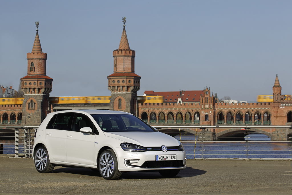 Volkswagen Golf GTE - Pierwsza Hybryda Plug-in Z Genami Golfa GTI ...